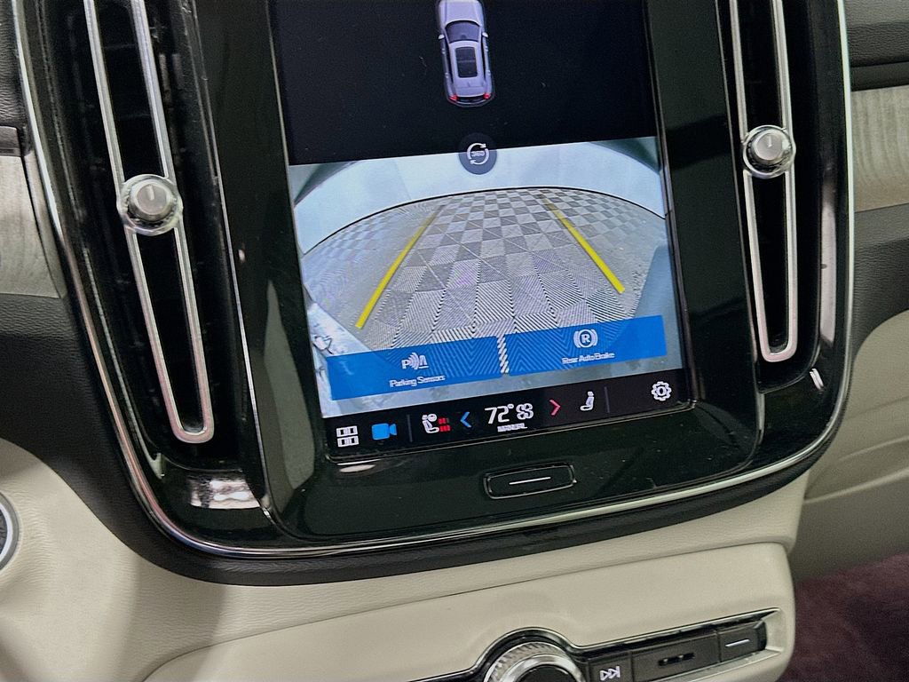 Used 2023 Volvo XC40 B5 Ultimate w/ Protection Package Premier image 19