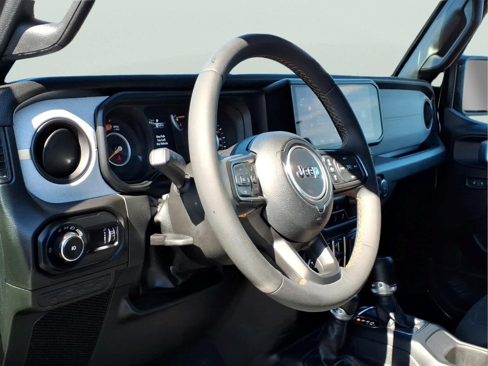 Used 2024 Jeep Wrangler Unlimited Sport AWD/4WD image 14