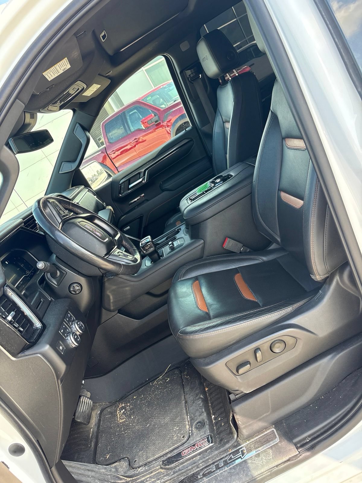Used 2022 GMC Sierra 1500 AT4 w/ AT4 Preferred Package AWD/4WD image 11