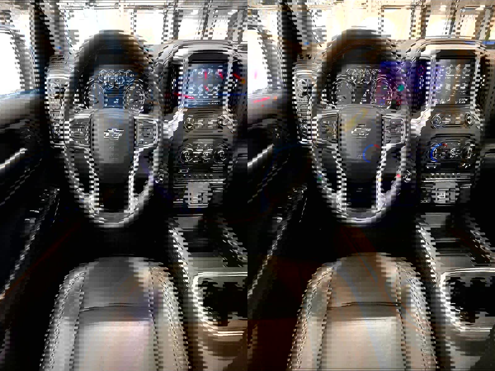 Used 2020 Chevrolet Silverado 1500 LT Trail Boss image 17