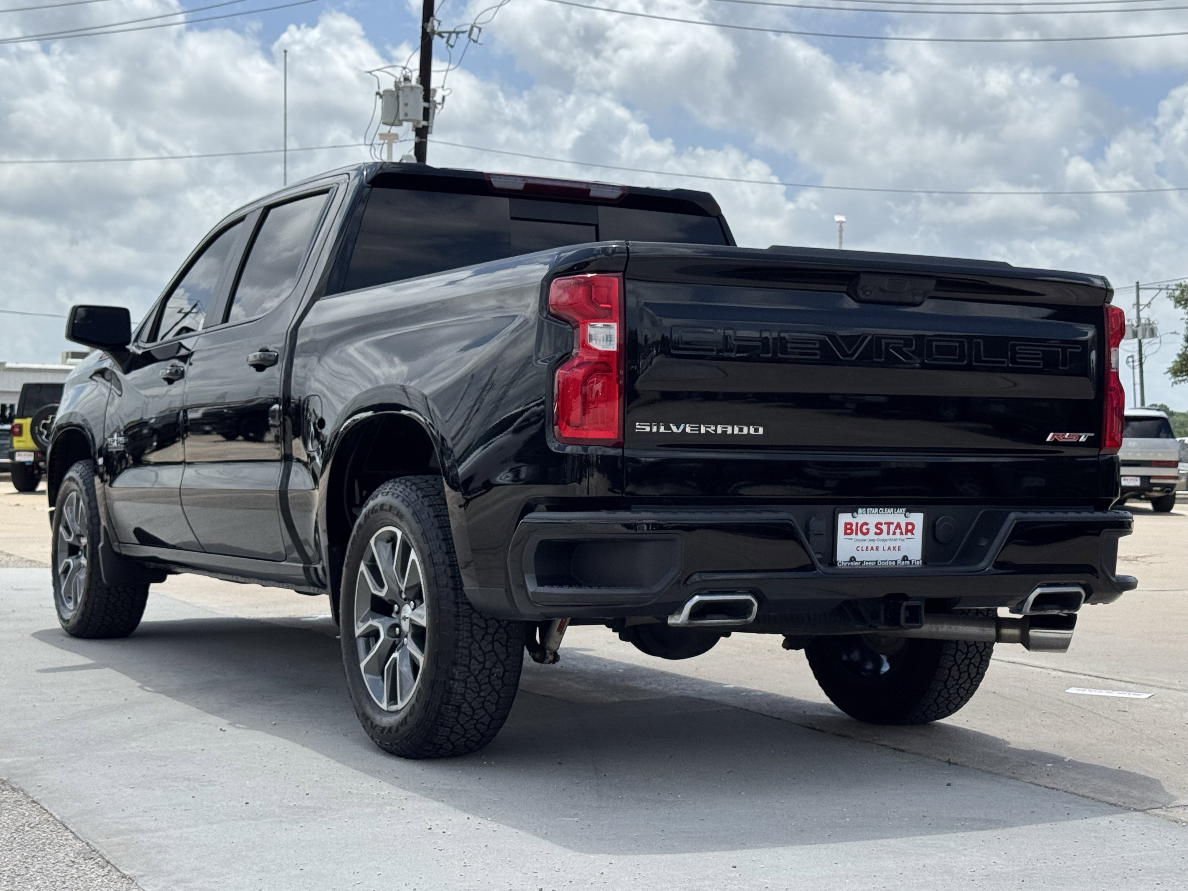 Used 2025 Chevrolet Silverado 1500 RST w/ Texas Edition Plus AWD/4WD image 9