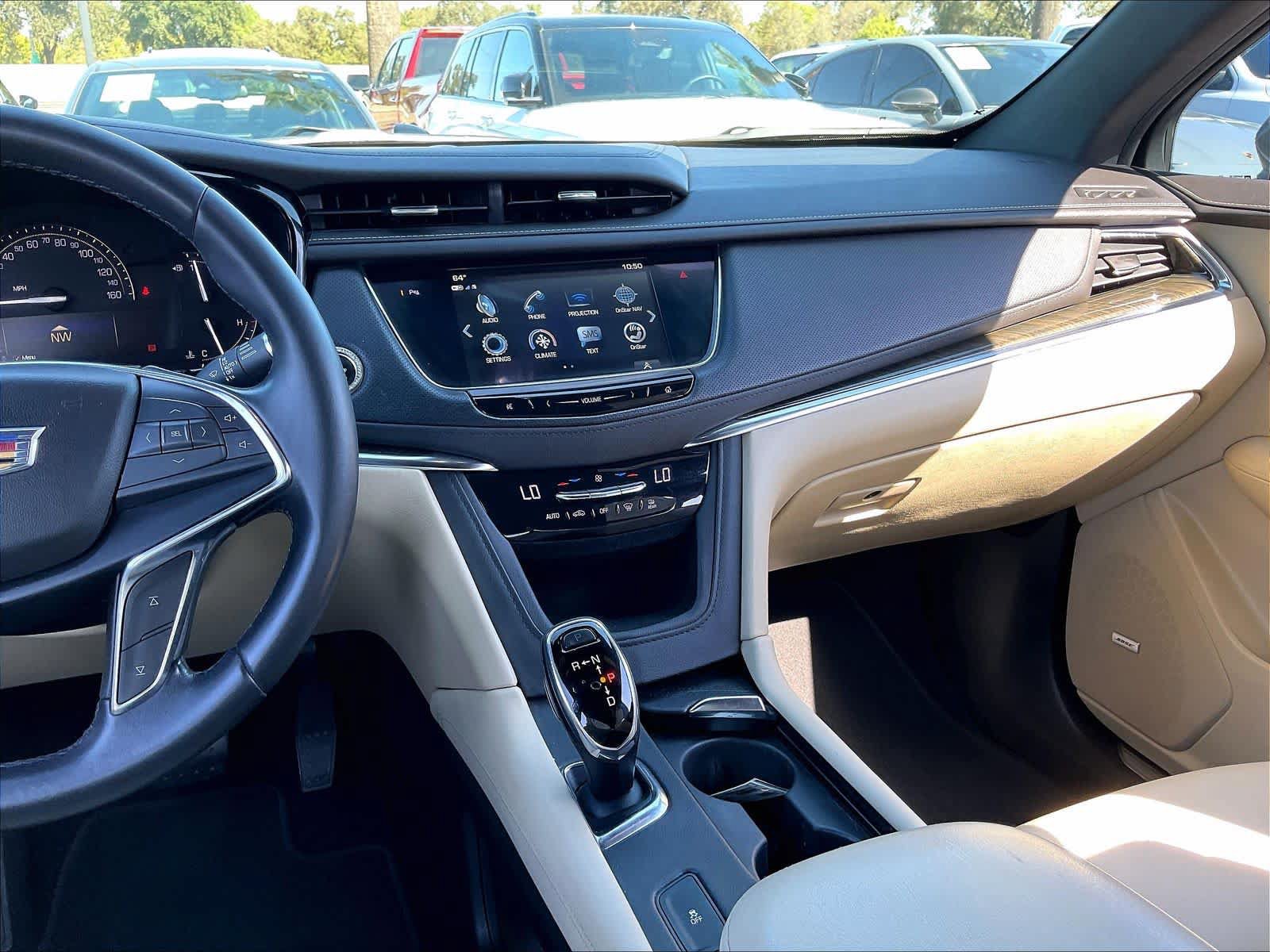 Used 2019 Cadillac XT5 FWD image 9