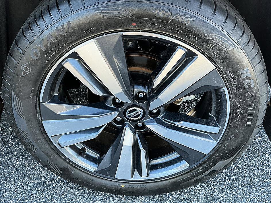 Certified 2021 Nissan Rogue SL image 10