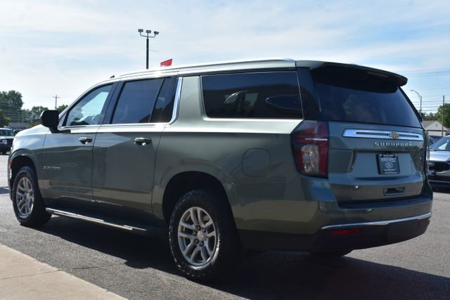 Used 2023 Chevrolet Suburban LT AWD/4WD image 15