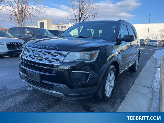 Used 2019 Ford Explorer XLT image 3