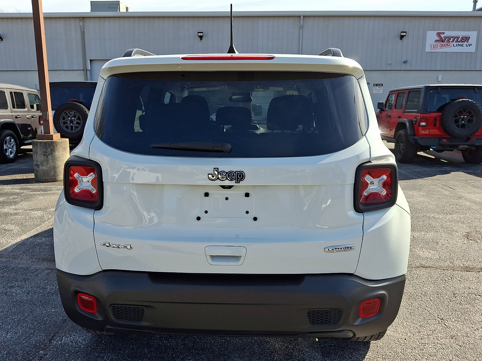 Used 2022 Jeep Renegade Latitude image 7