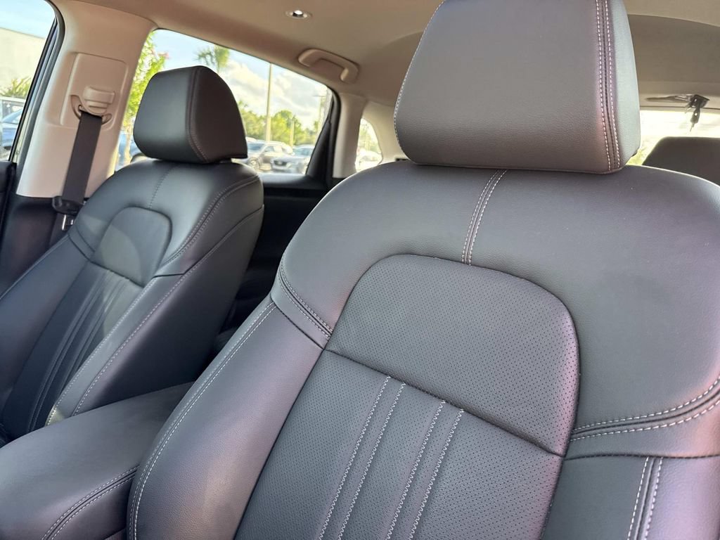 Used 2025 Honda HR-V EX-L image 24