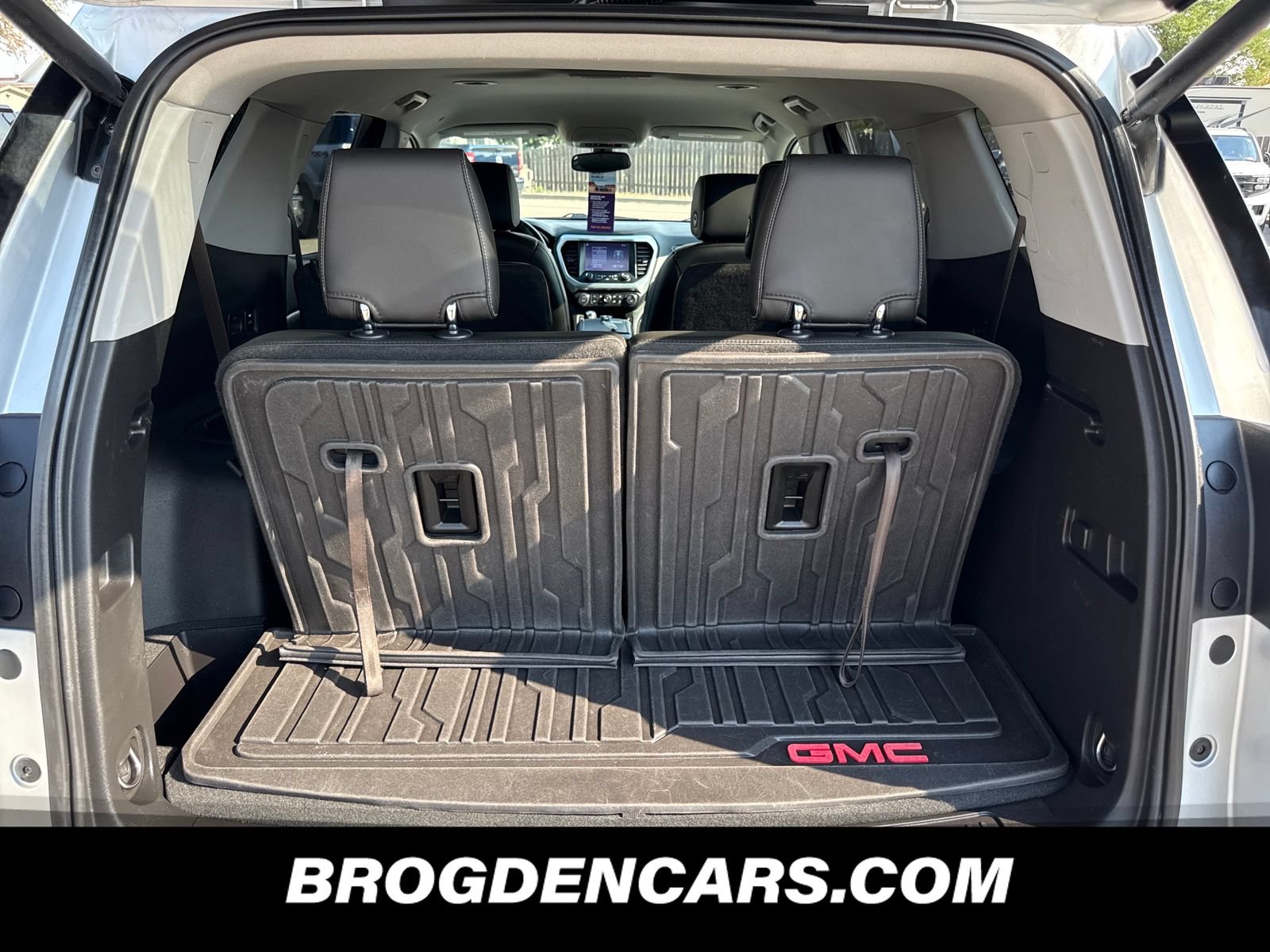 Used 2019 GMC Acadia SLT FWD image 7