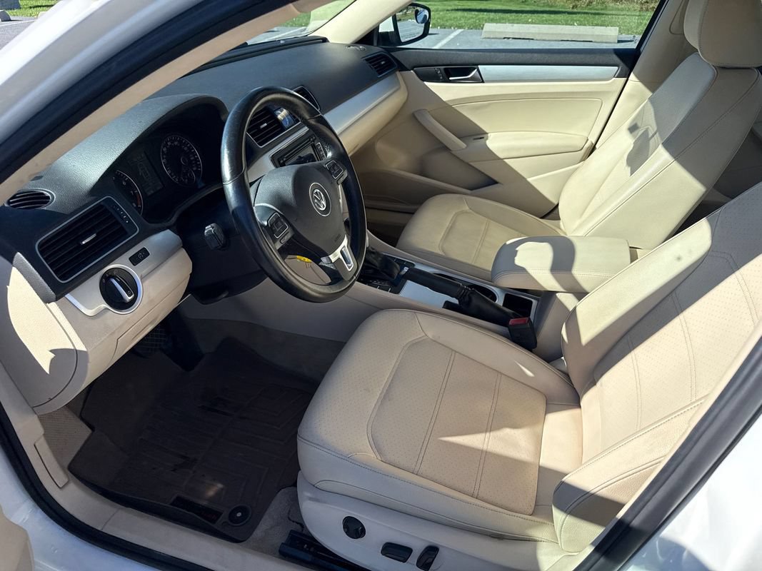 Used 2013 Volkswagen Passat 2.5 SE FWD image 8