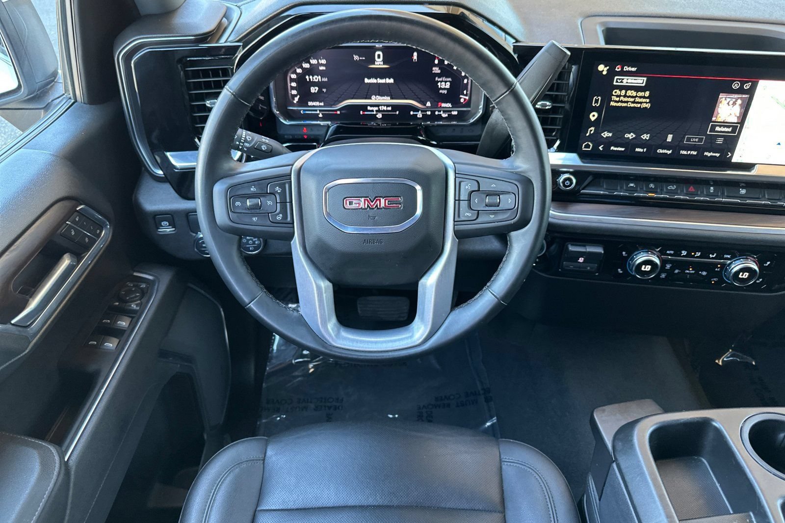 Certified 2025 GMC Sierra 1500 SLT RWD image 15