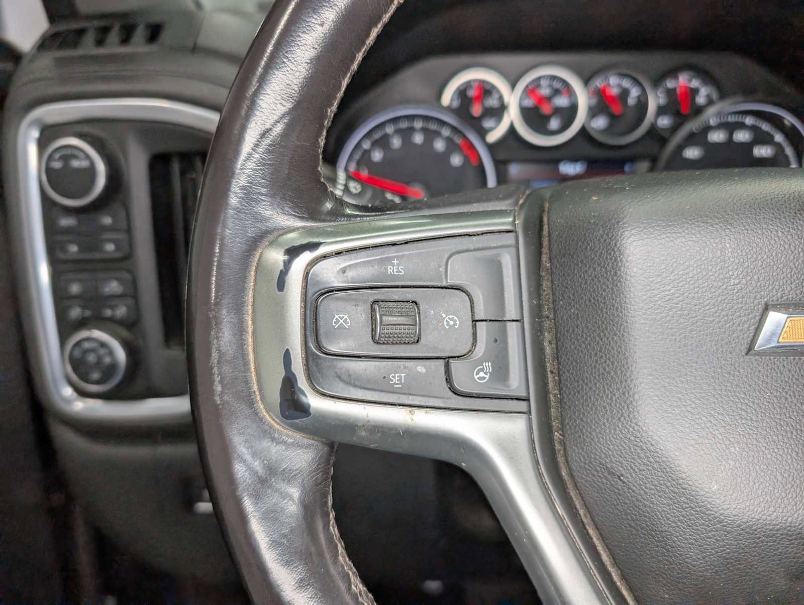 Certified 2021 Chevrolet Silverado 1500 LTZ w/ Z71 Off-Road Package image 28