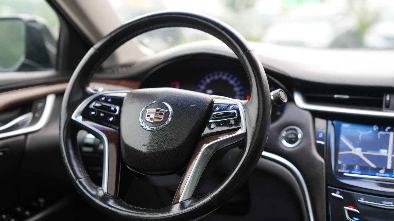 Used 2015 Cadillac XTS Luxury FWD image 11