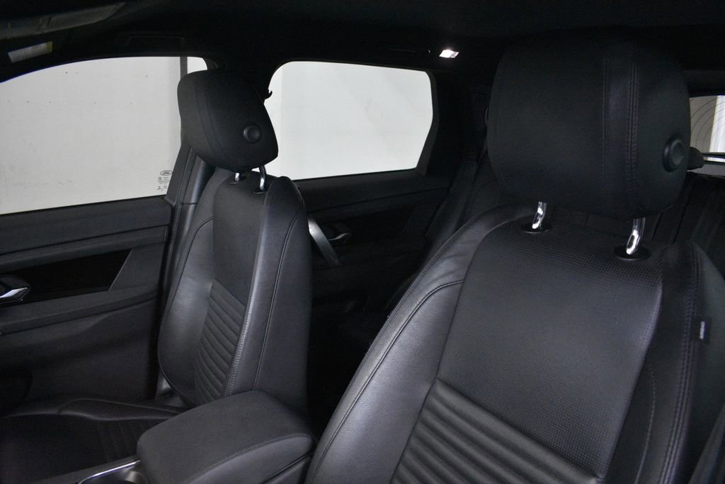 Used 2022 Land Rover Discovery Sport S image 9