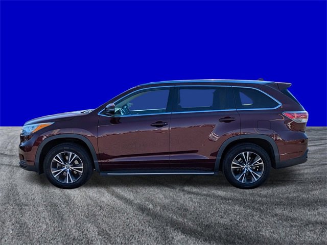 Used 2016 Toyota Highlander XLE image 7
