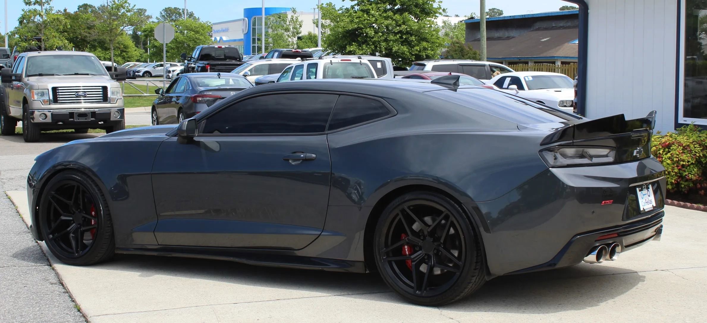 Used 2016 Chevrolet Camaro SS RWD image 3