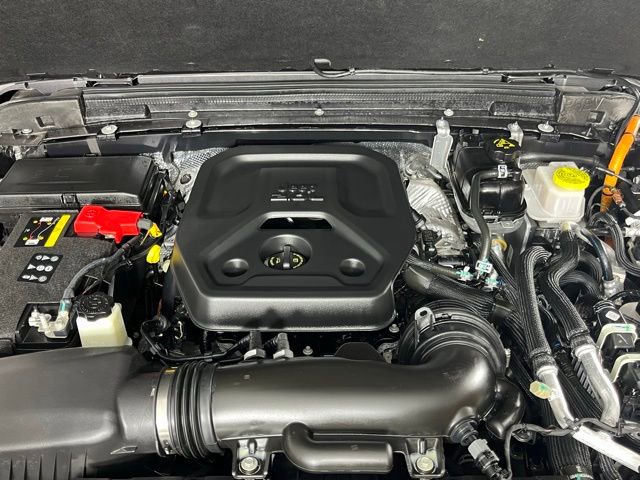 Used 2025 Jeep Wrangler Unlimited Sahara image 8