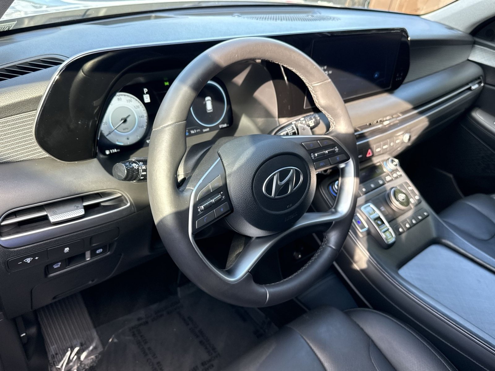 Certified 2024 Hyundai Palisade Limited FWD image 15