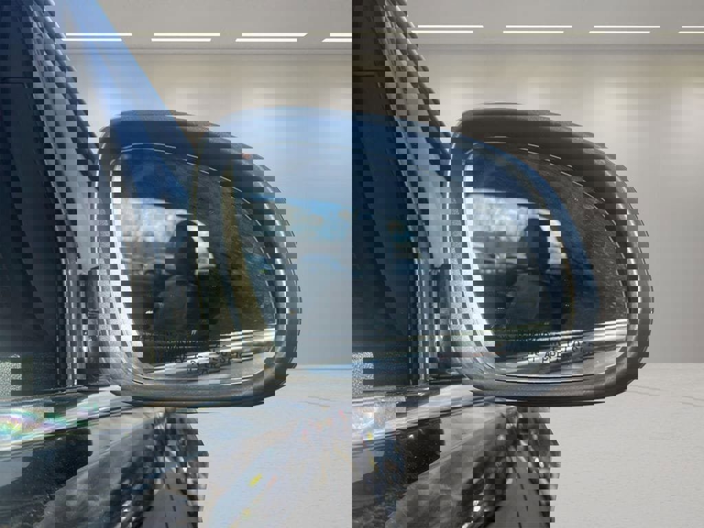 Used 2017 Buick Cascada Premium image 22