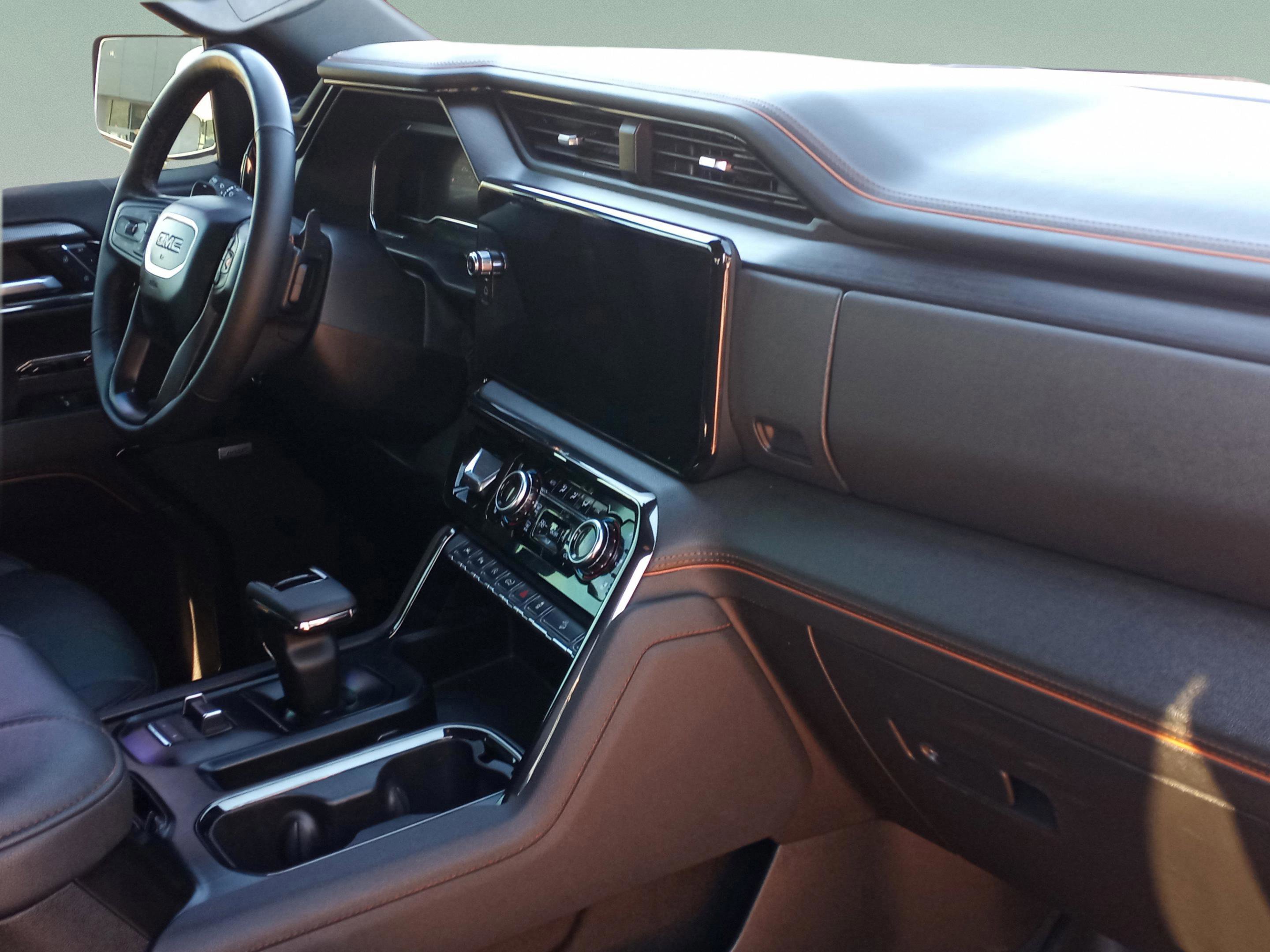 Used 2024 GMC Sierra 1500 AT4 w/ Technology Package image 36