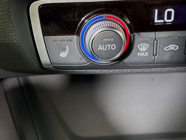 Used 2021 Audi Q3 2.0T Premium image 19