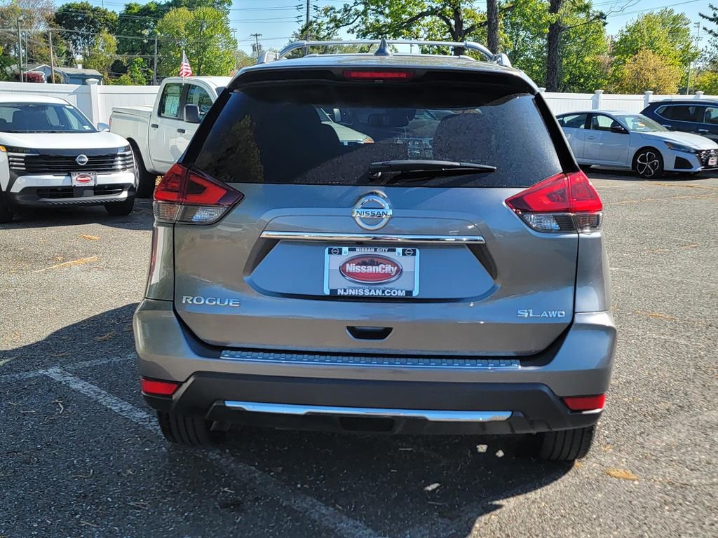 Used 2018 Nissan Rogue SL w/ Premium Package AWD/4WD image 7