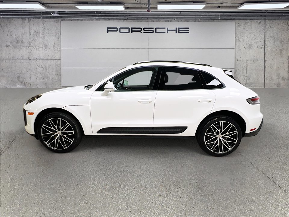 New 2026 Porsche Macan AWD/4WD image 2