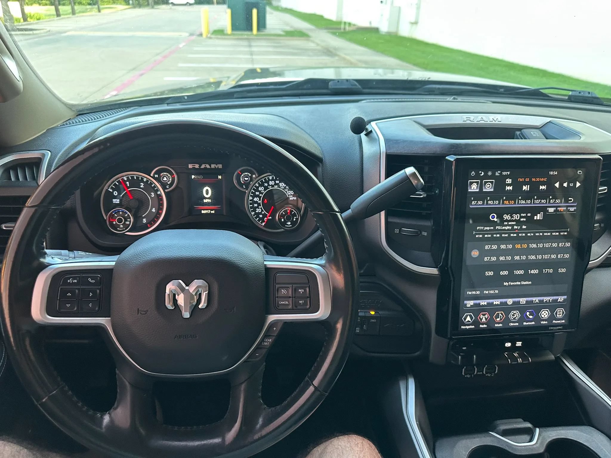Used 2020 RAM 2500 Lone Star w/ Level 1 Equipment Group AWD/4WD image 38