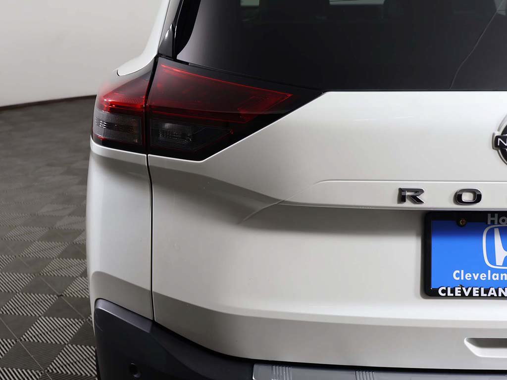 Used 2023 Nissan Rogue SL w/ SL Premium Package FWD image 15