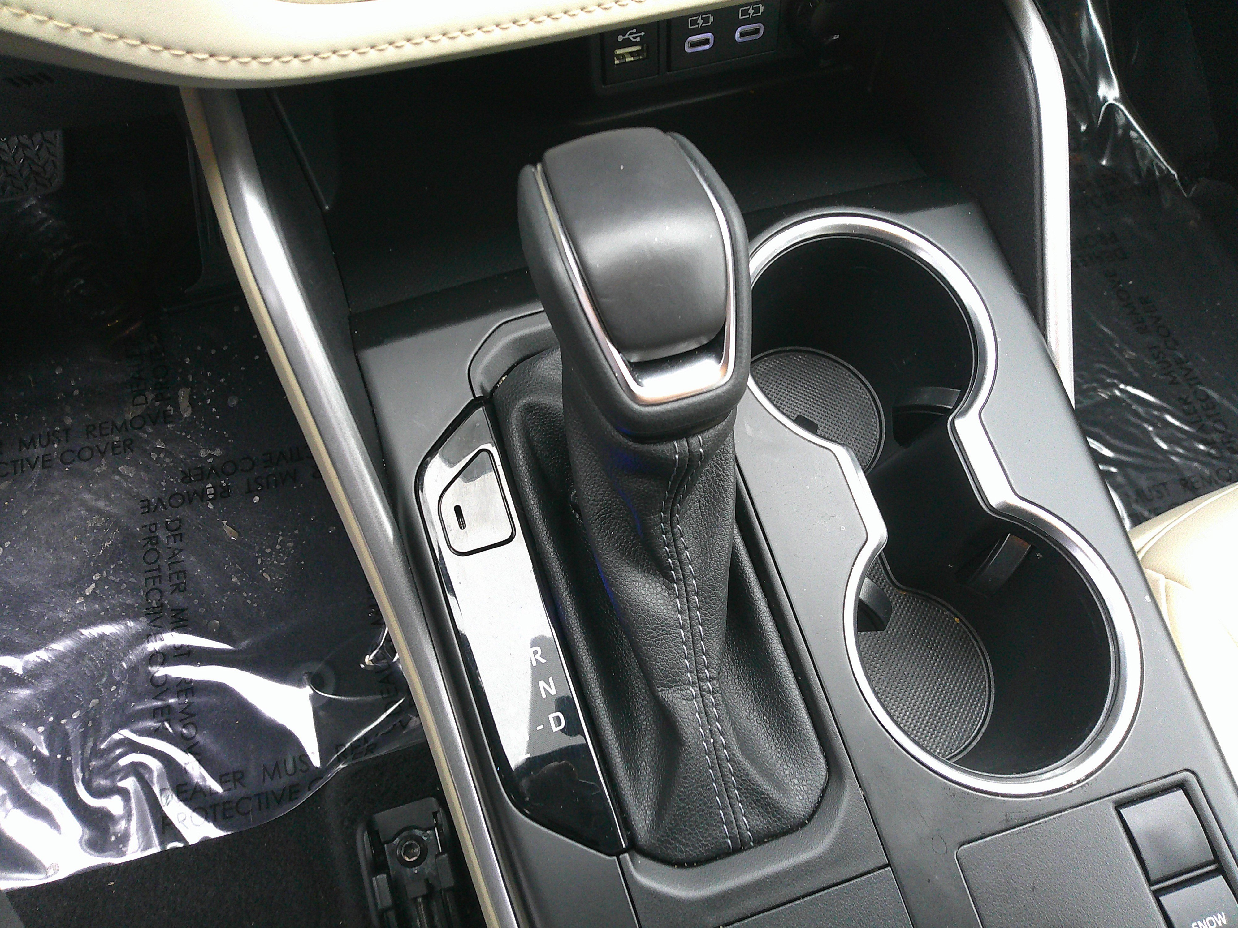 Used 2024 Toyota Highlander XLE image 28