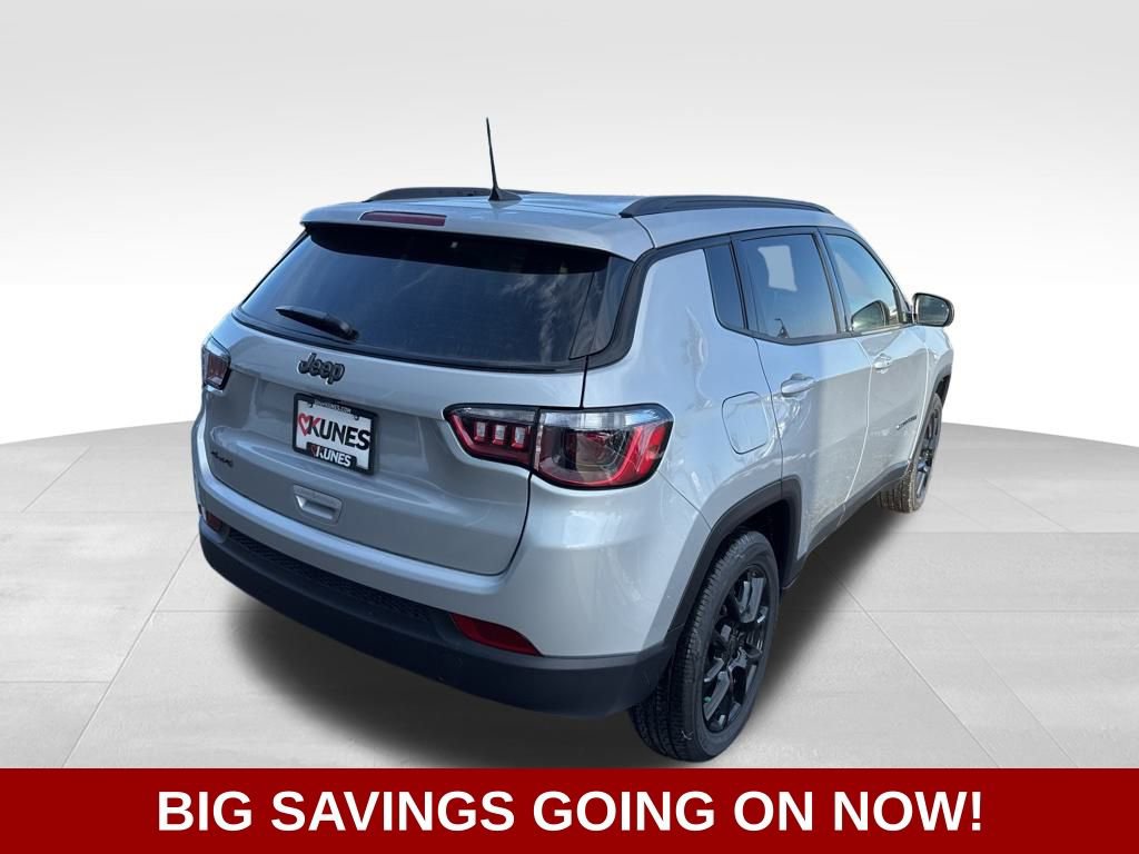 New 2026 Jeep Compass Latitude image 11