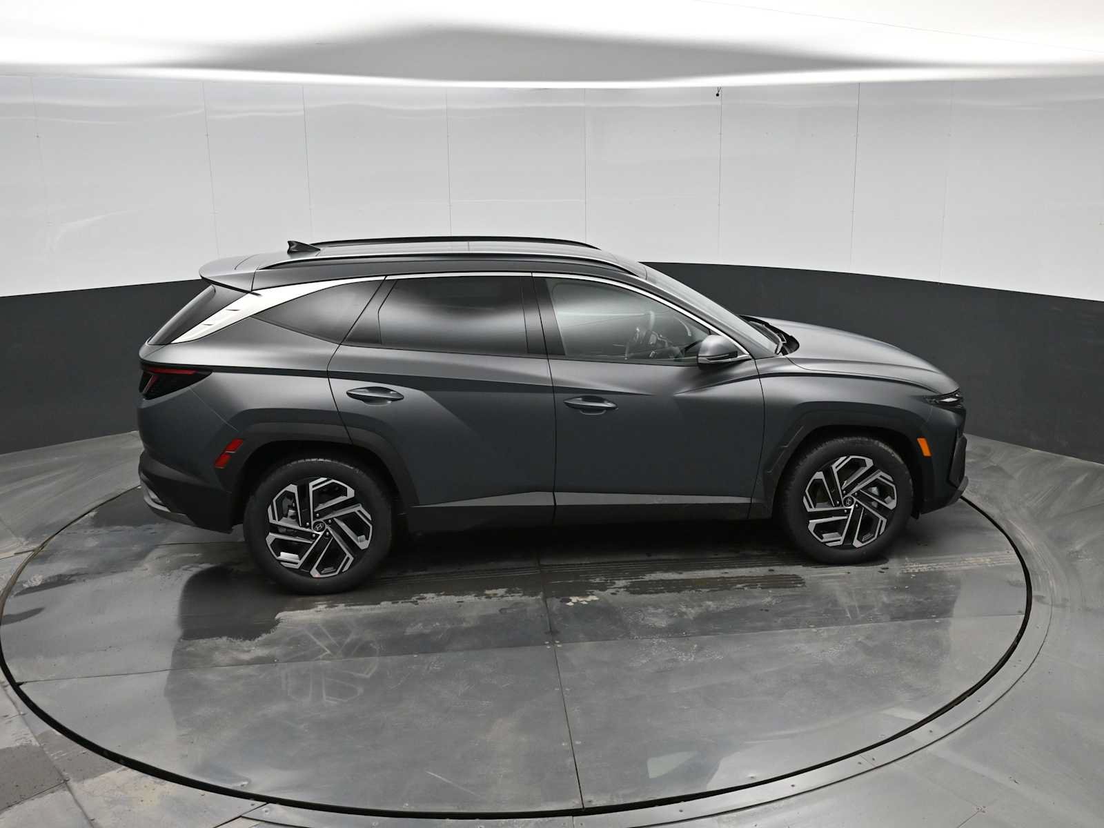 New 2026 Hyundai Tucson Limited FWD image 29