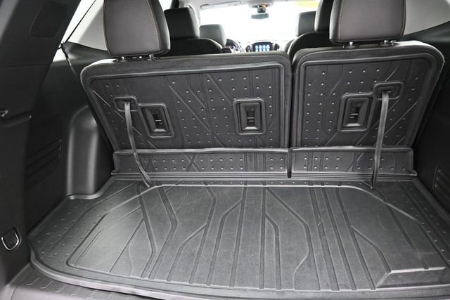 Used 2021 Chevrolet Traverse Premier w/ LPO, Floor Liner Package AWD/4WD image 29