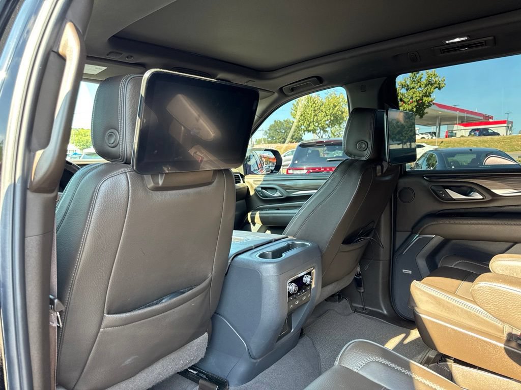 Used 2024 GMC Yukon Denali w/ Advanced Technology Package AWD/4WD image 28