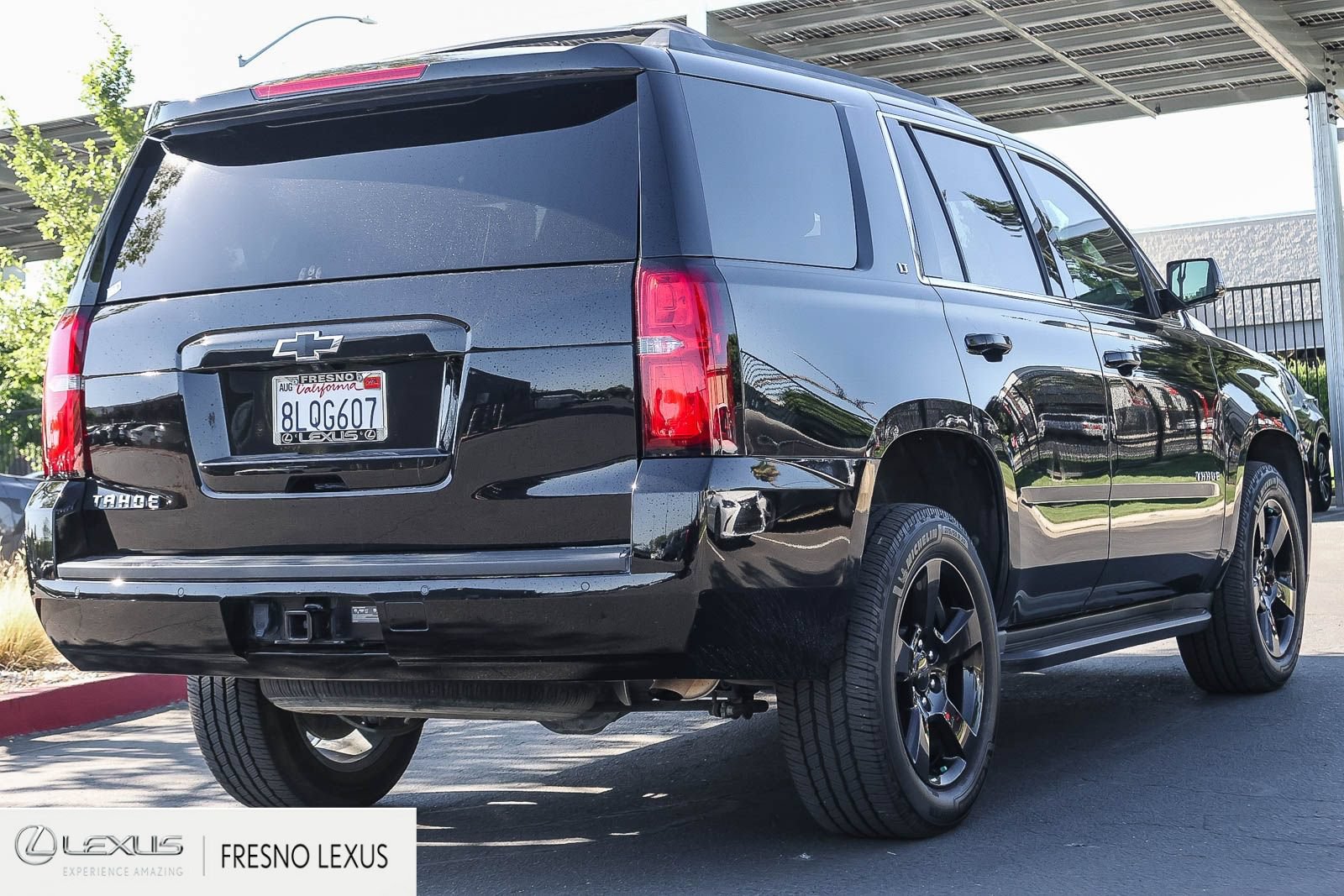 Used 2019 Chevrolet Tahoe LT w/ LT Midnight Edition RWD image 6