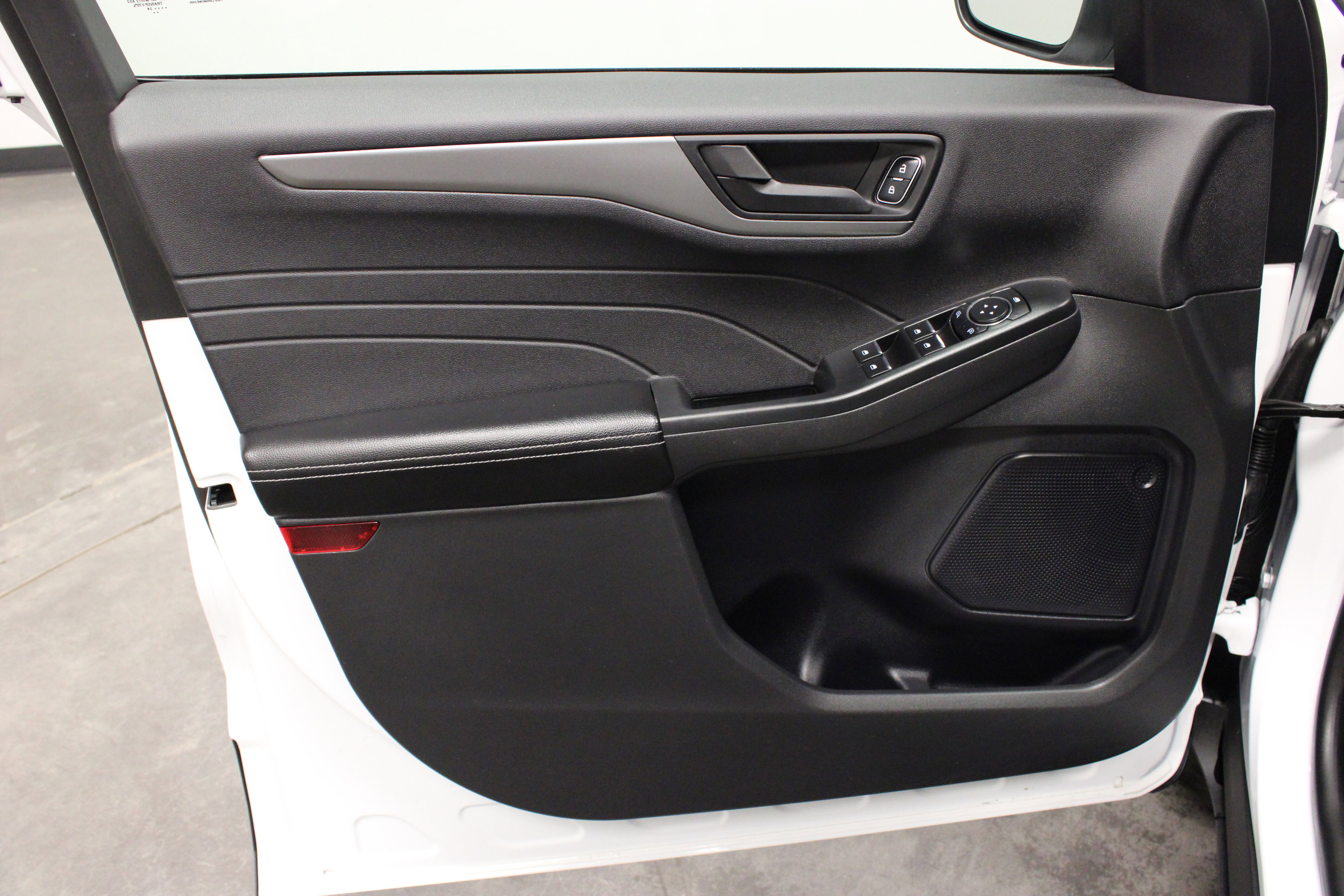 Used 2024 Ford Escape Active FWD image 18