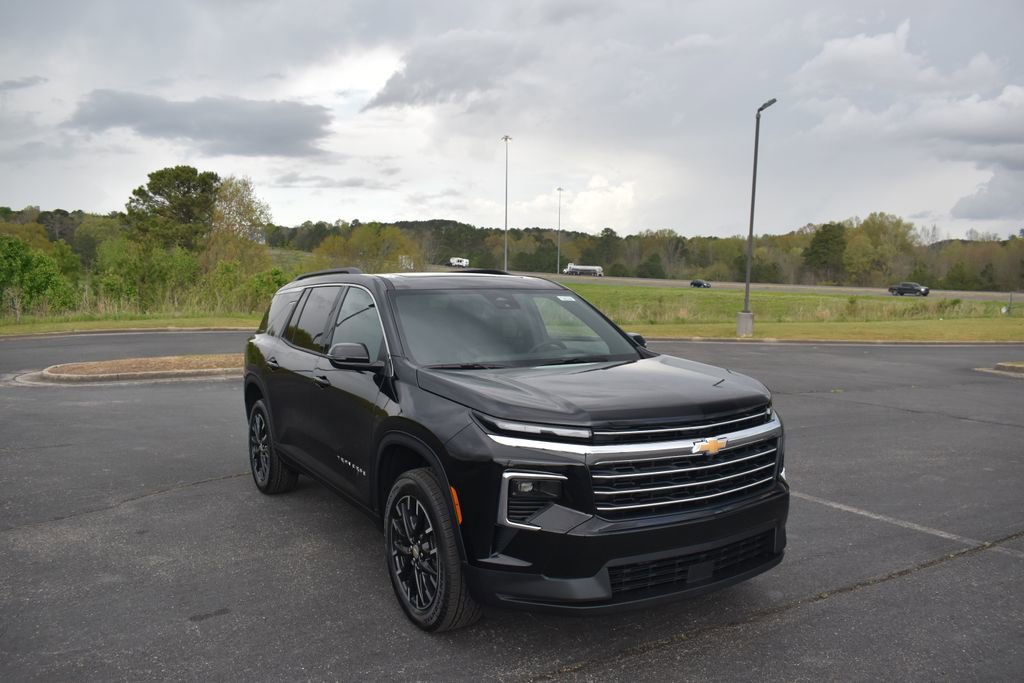 New 2026 Chevrolet Traverse LT w/ Sun and Wheel Package image 1
