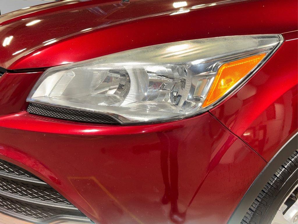 Used 2015 Ford Escape SE image 20