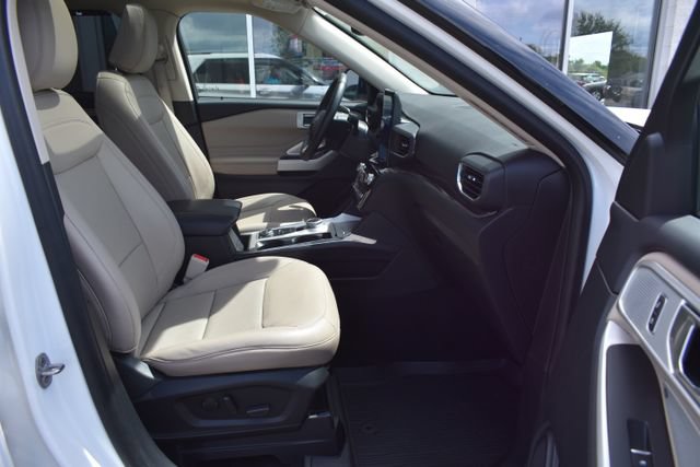 Used 2022 Ford Explorer Limited w/ Limited Technology Package AWD/4WD image 52