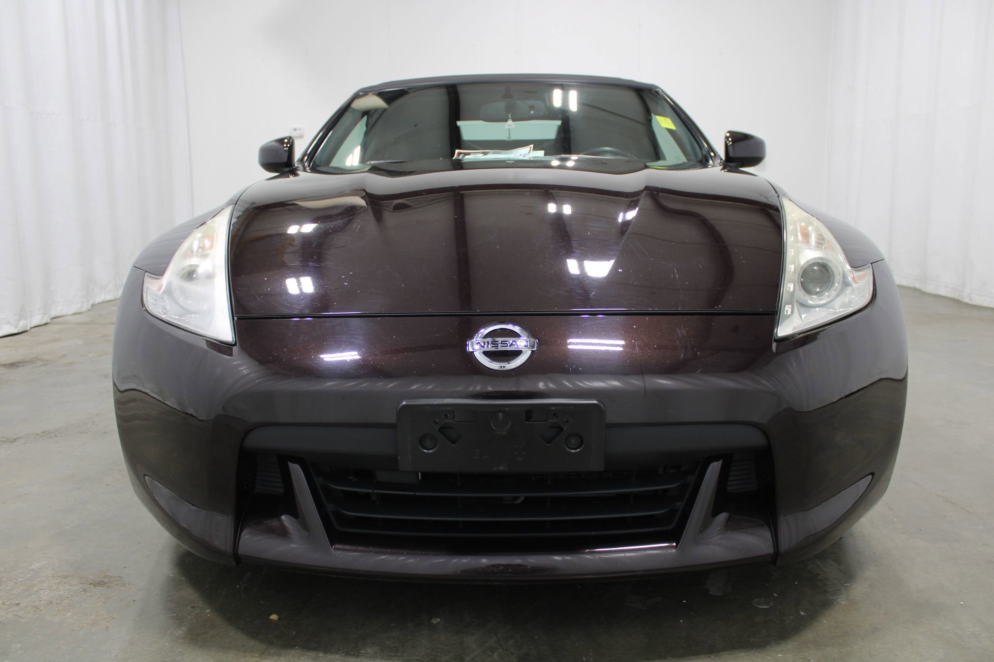 Used 2012 Nissan 370Z Roadster RWD image 3