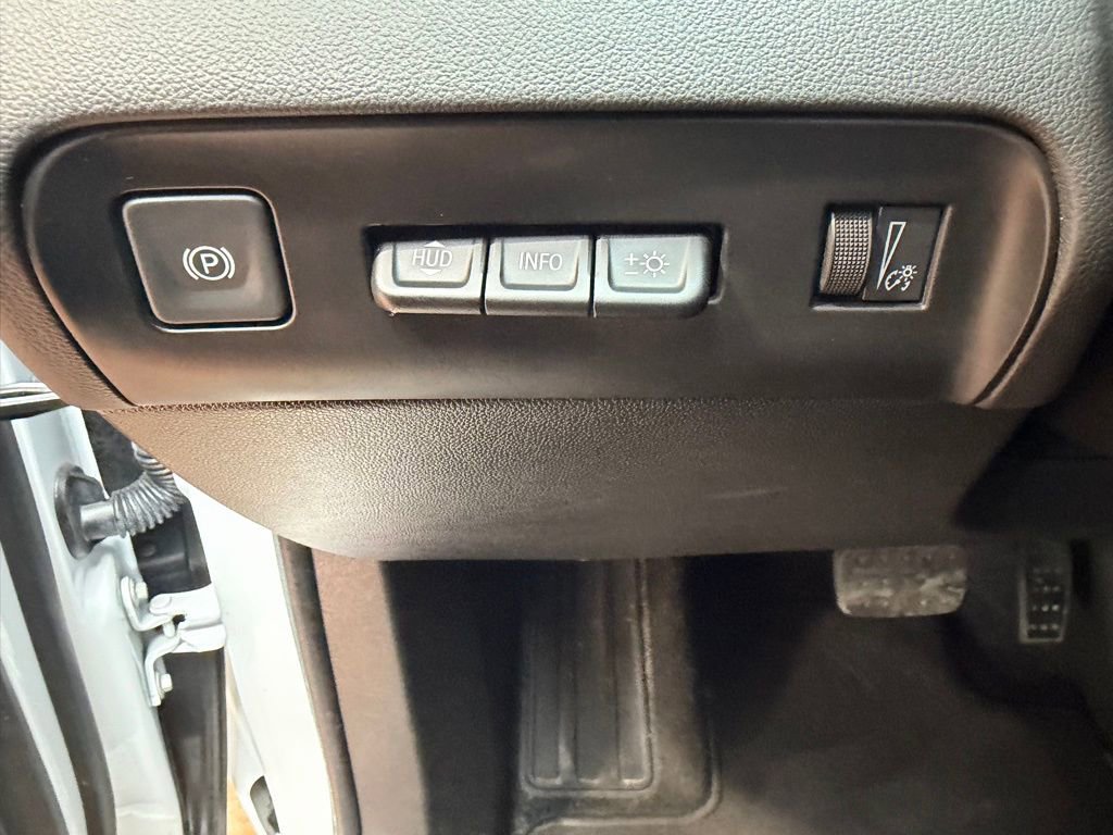 Used 2024 Buick Enclave Premium image 23
