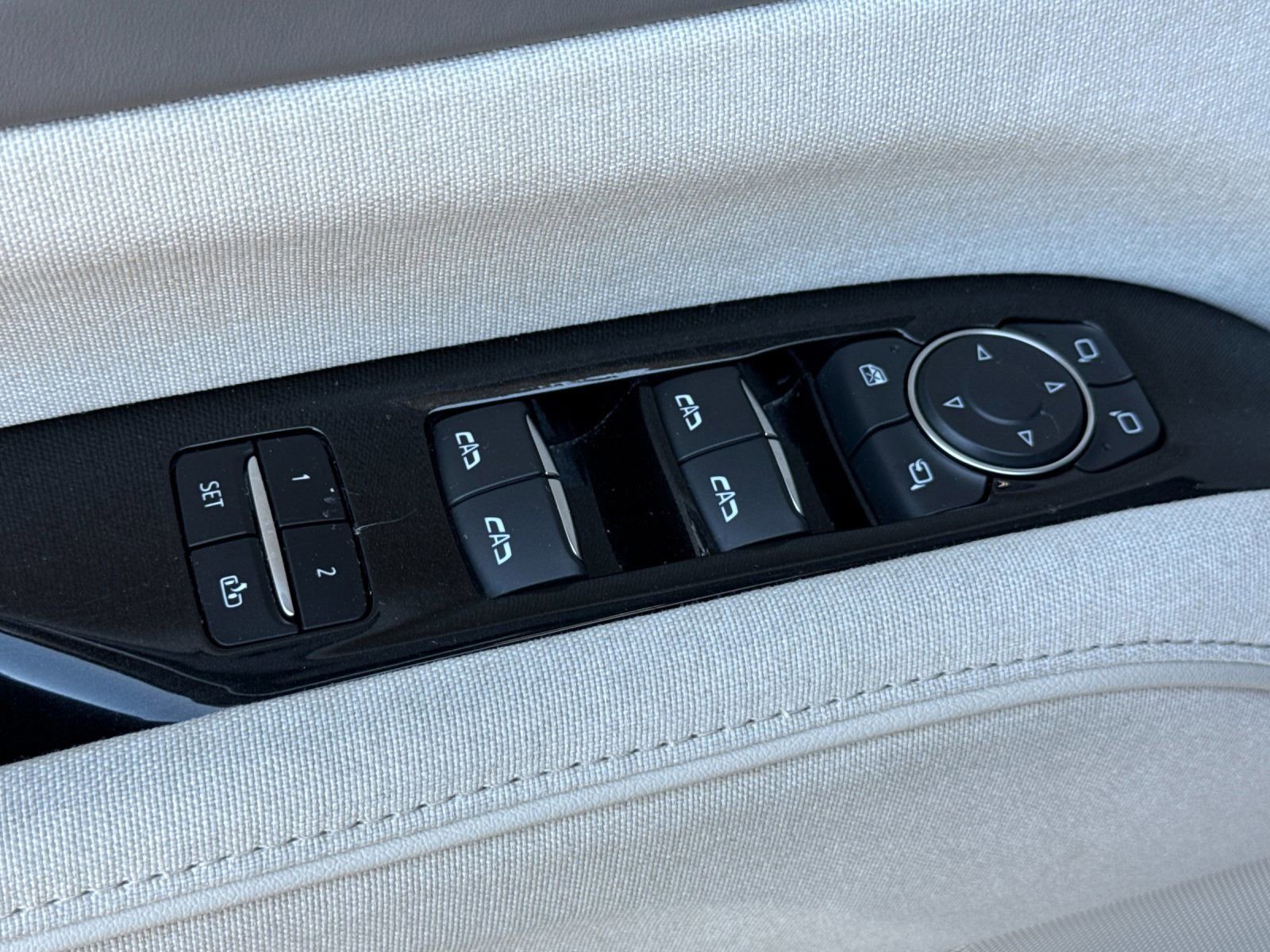 Used 2021 Cadillac Escalade Sport Platinum image 11