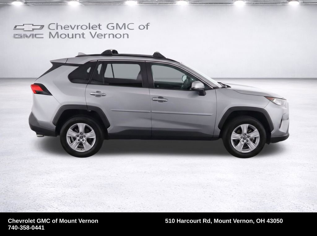 Used 2021 Toyota RAV4 XLE AWD/4WD image 29