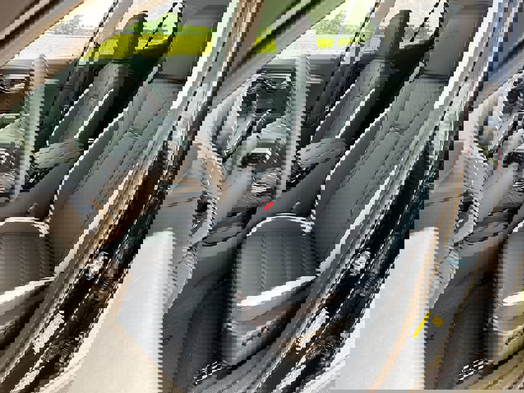 New 2025 Buick Envision Sport Touring image 11