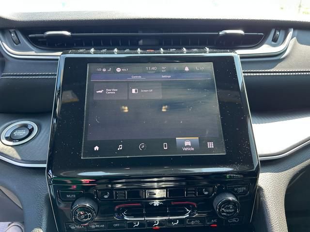 Used 2023 Jeep Grand Cherokee Altitude image 17