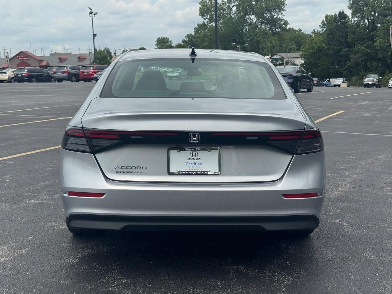 Certified 2025 Honda Accord SE image 6