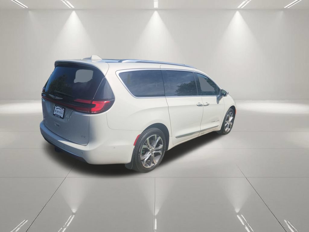 Used 2021 Chrysler Pacifica Pinnacle AWD/4WD image 7