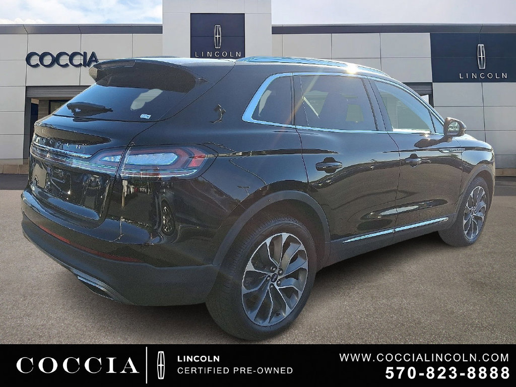 Used 2023 Lincoln Nautilus Reserve AWD/4WD image 4