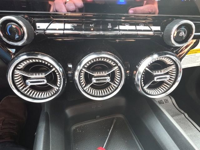 Used 2024 Chevrolet Blazer EV LT image 23