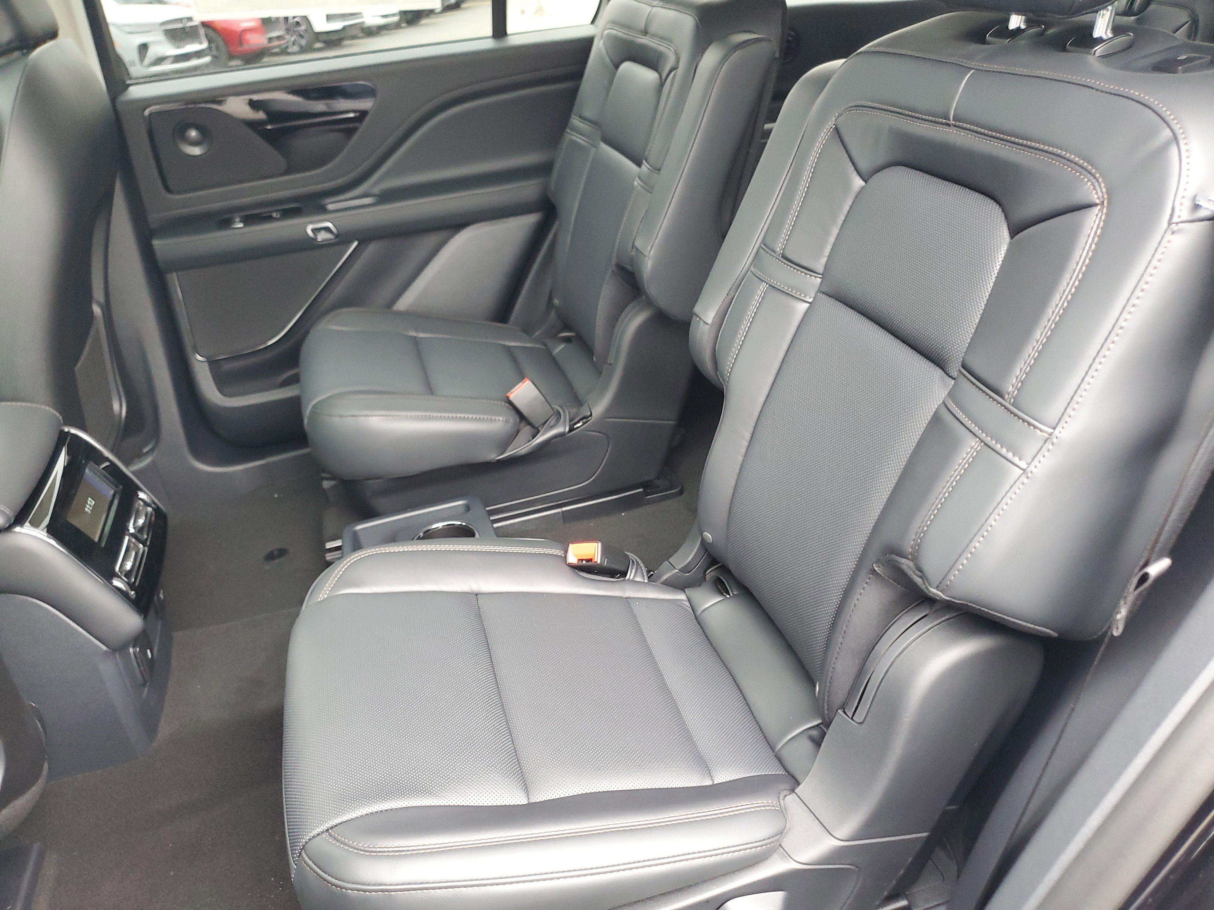 New 2026 Lincoln Aviator Reserve AWD/4WD image 26