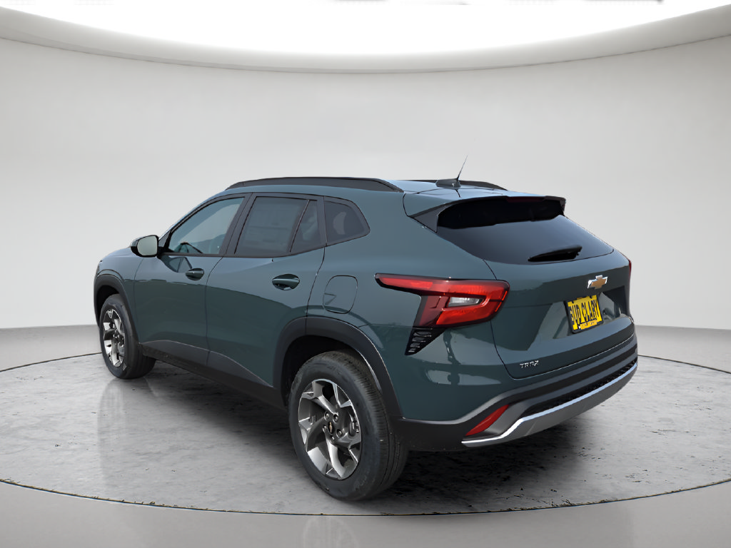 New 2026 Chevrolet Trax LT w/ LT Convenience Package FWD image 7